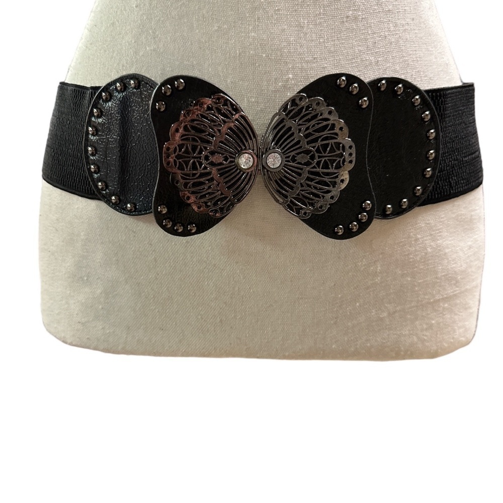 Stretch Butterly Closure Wide Belt Women’s